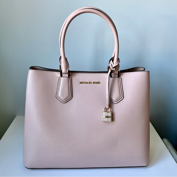MK Pink Leather Handbag - Picture 1 of 13
